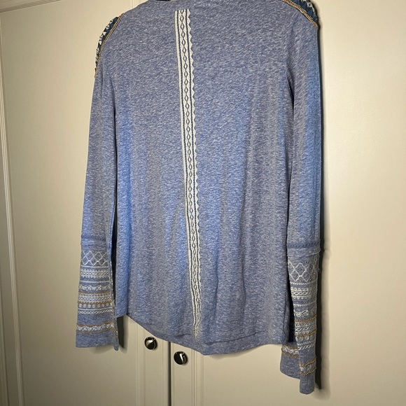 Sundance Beaded Henley - Picture 8 of 9